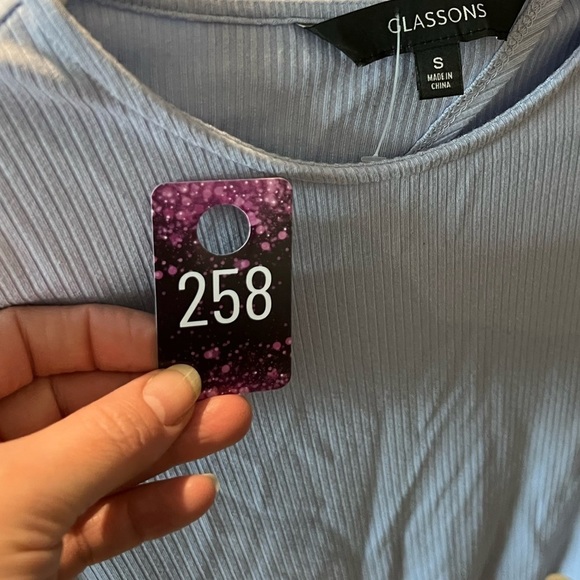 B3.34 GLASSONS Crop top size small open back - Picture 3 of 3